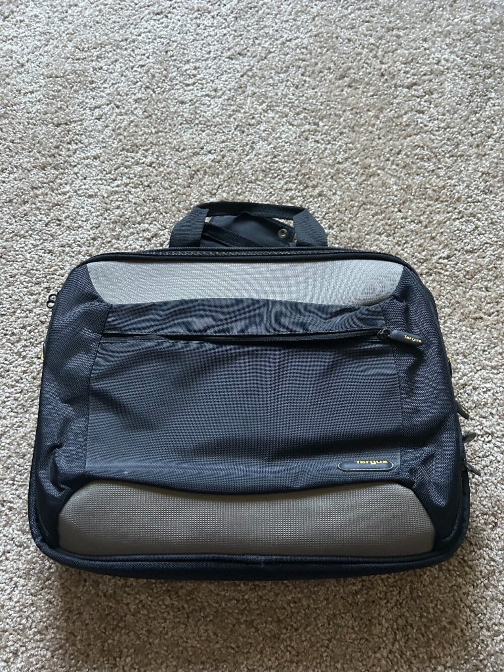 Targus Laptop Briefcase Shoulder Bag Black Nylon Work Travel